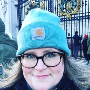 Meet your Posher, Laura